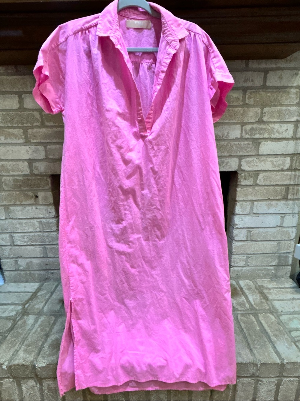 Cali Dreaming Bright Pink Collared Short-Sleeve Midi Dress EUC